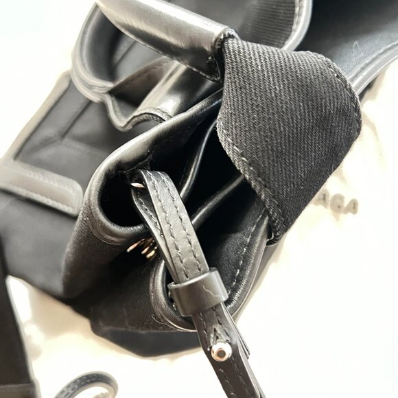 $1750 Authentic BALENCIAGA Made in ITALY Black Canvas Leather W/ Pouch Handbag - Picture 8 of 12